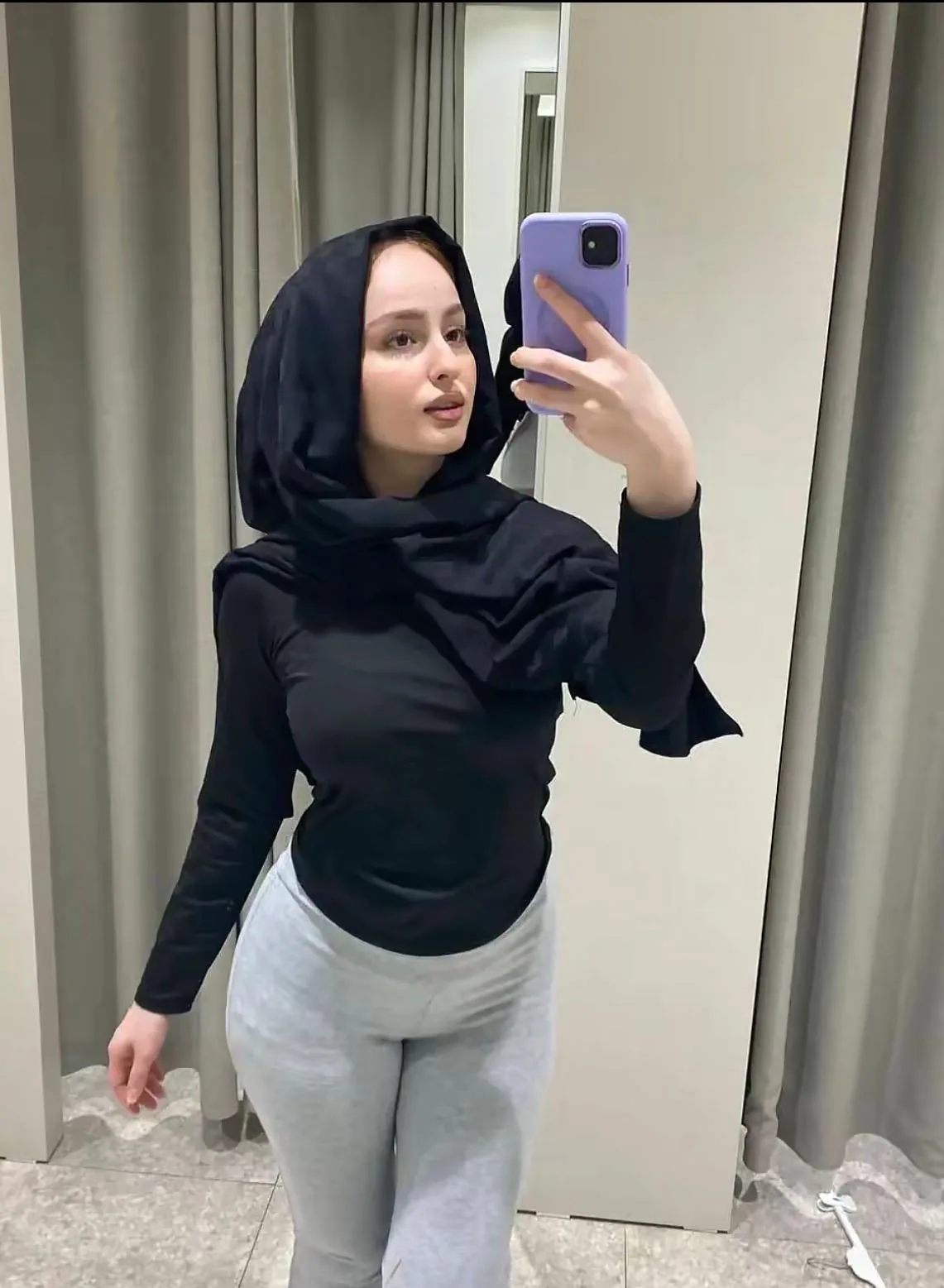 Dilek - Ümraniye Escort