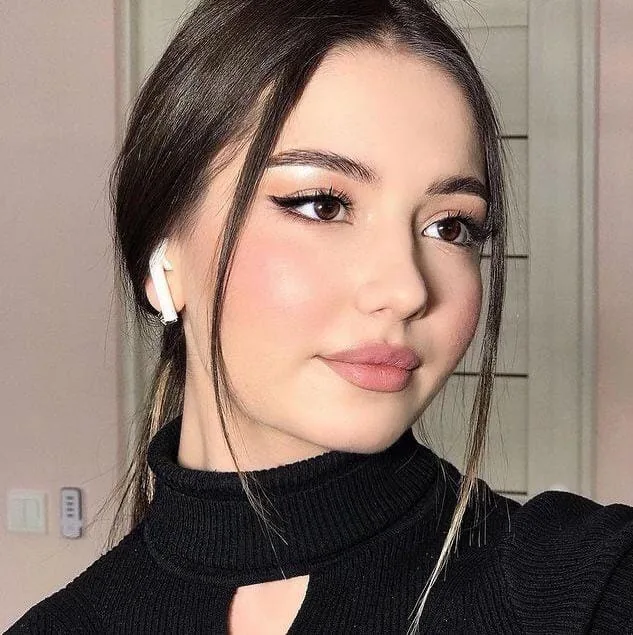 Ceren - Ümraniye Escort