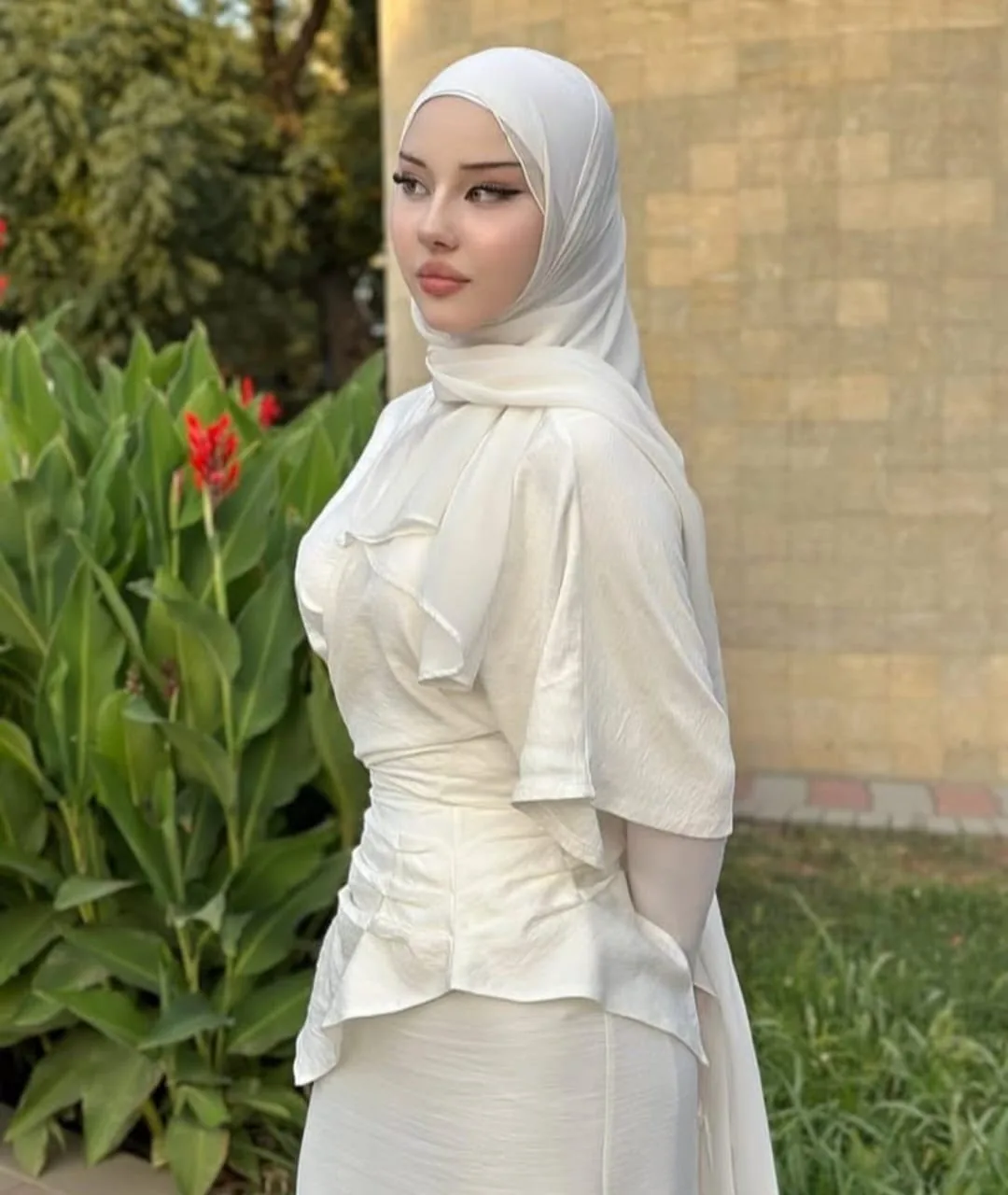 Defne - Ümraniye Escort