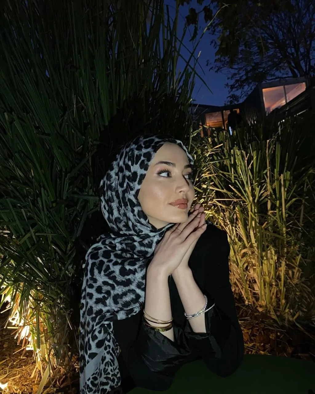 Esra - Ümraniye Escort