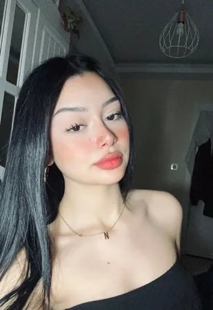 Melike - Ümraniye Escort
