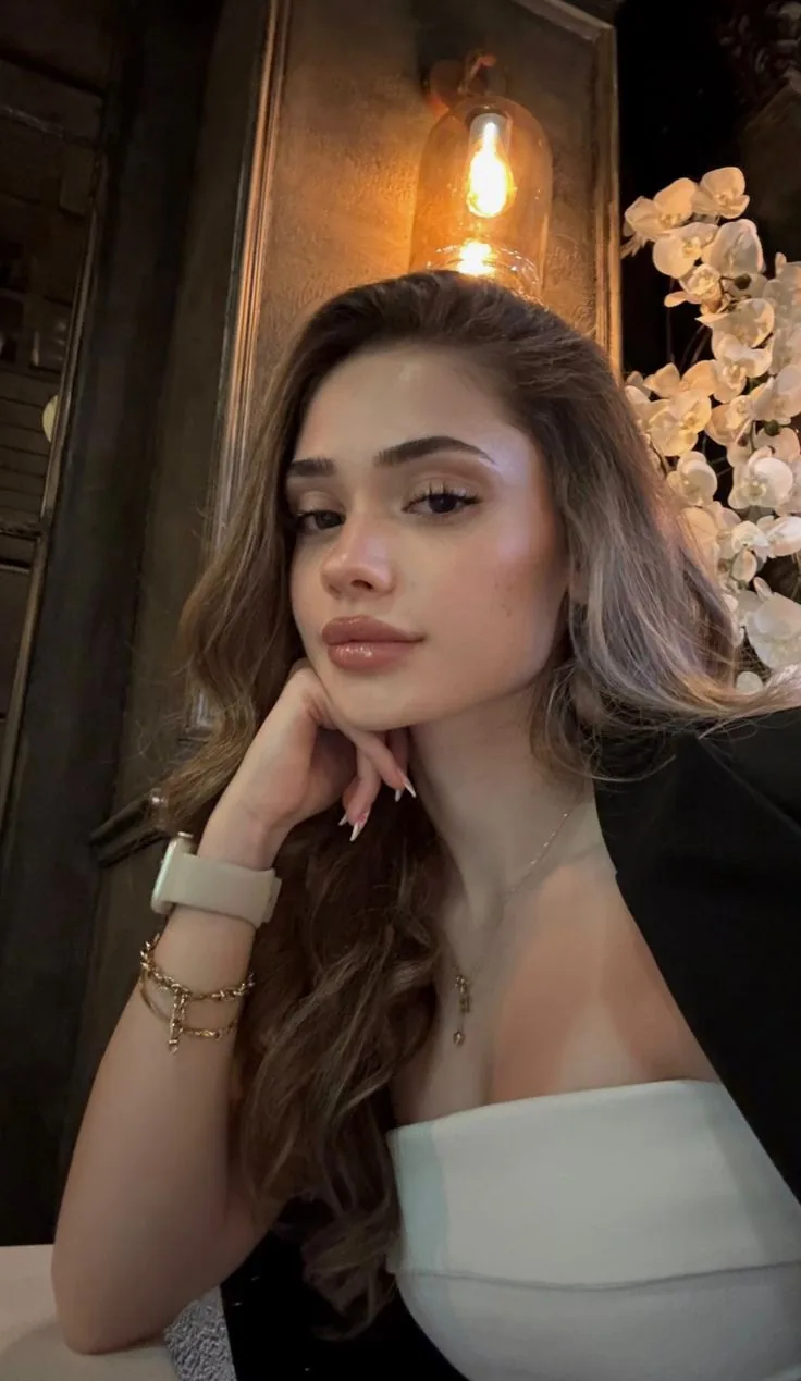 Selen - Ümraniye Escort