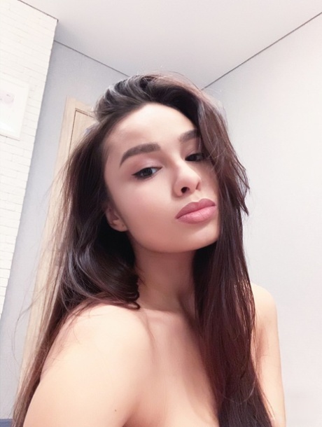 Kucaktan İnmeyen Sınırsız Sevişen Kartal Escort Fulya